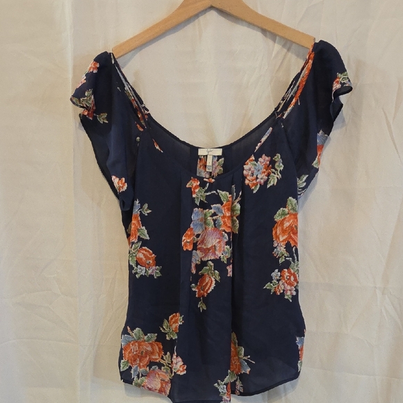 Joie Tops - 🌸 Joie Silk Top – Size Small